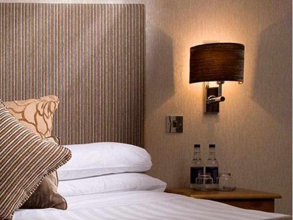 Malin Court Hotel And Restaurant エアー 部屋 写真