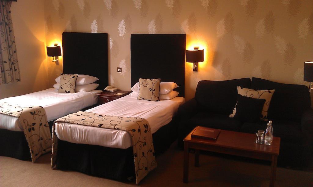 Malin Court Hotel And Restaurant エアー 部屋 写真